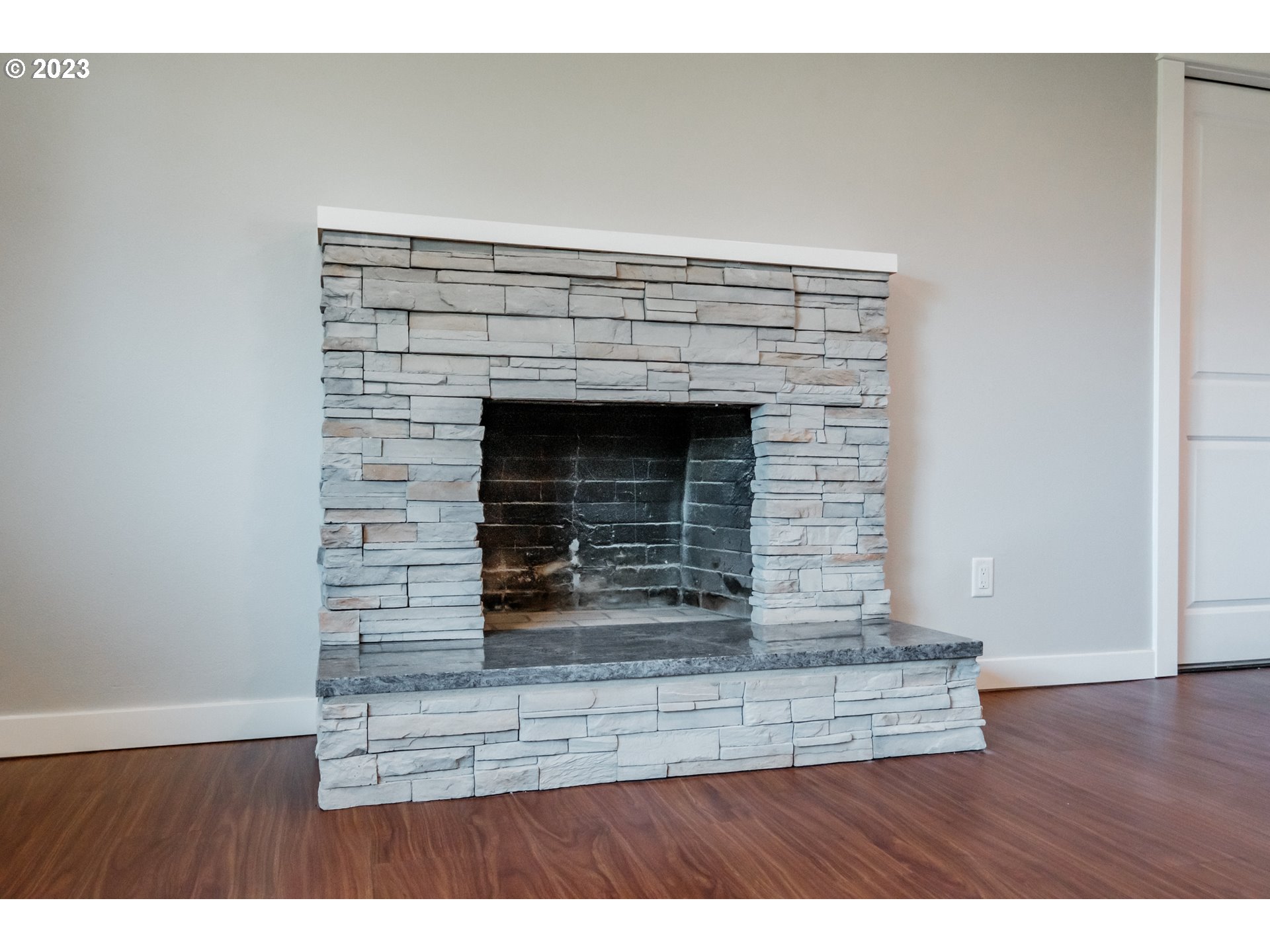 36362 Leslie Road Scio, OR 97374 - Photo 4 of 41 Gallery Image 4