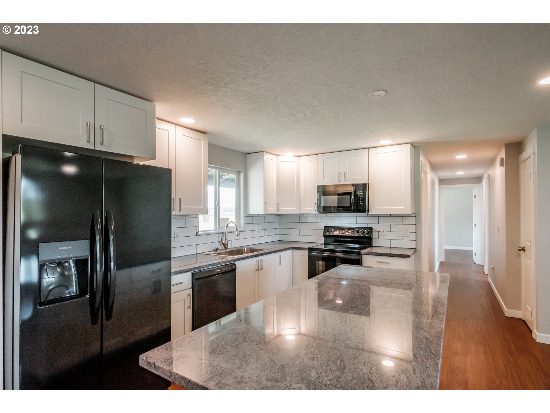 36362 Leslie Road Scio, OR 97374 - Photo 8 of 41 Gallery Image 8