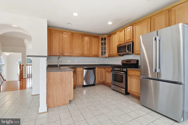 $3,300 | 21770 Ladyslipper Square, Ashburn, VA 20147