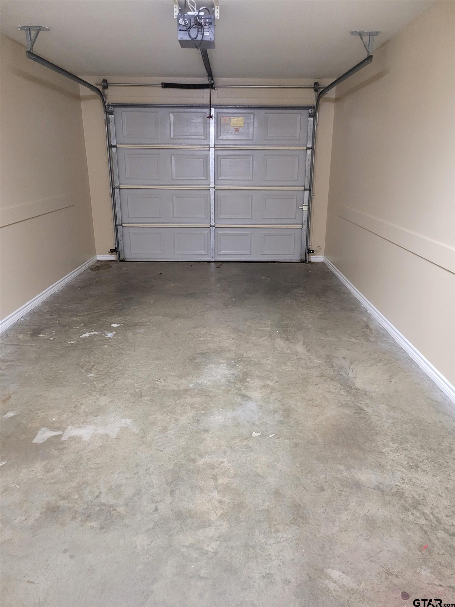 19054 County Road 1202 Flint, TX 75762 - Photo 19 of 19 a view of an empty room