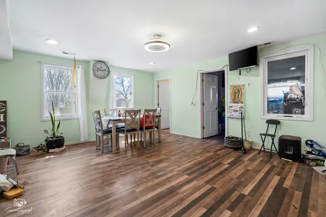 $1,000,000 | 22451 South 80th Avenue, Frankfort, IL 60423