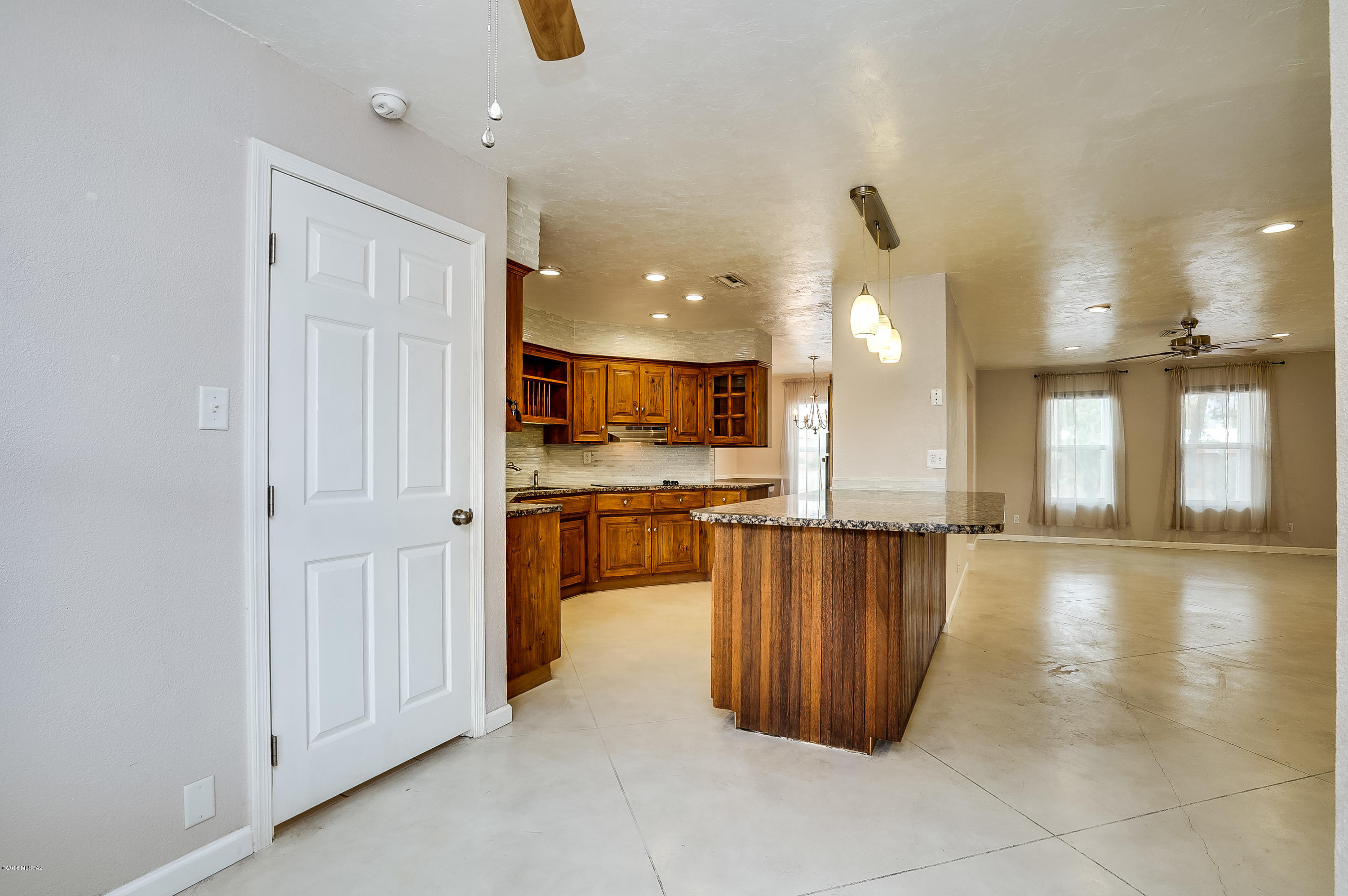 7044 East Redbud Road Tucson, AZ 85715 - Photo 14 of 49 Gallery Image 14