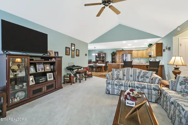 $320,000 | 33 Golf Club Crossover, Crossville, TN 38571
