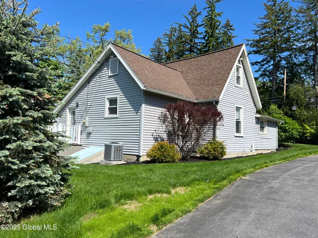 $2,800 | 288 Church Street, Saratoga Springs, NY 12866