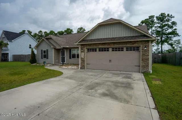 $1,650 | 520 Deep Inlet Drive, Sneads Ferry, NC 28460