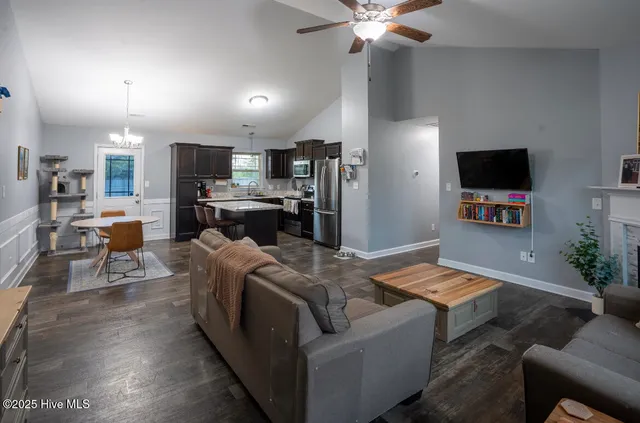 $1,650 | 520 Deep Inlet Drive, Sneads Ferry, NC 28460