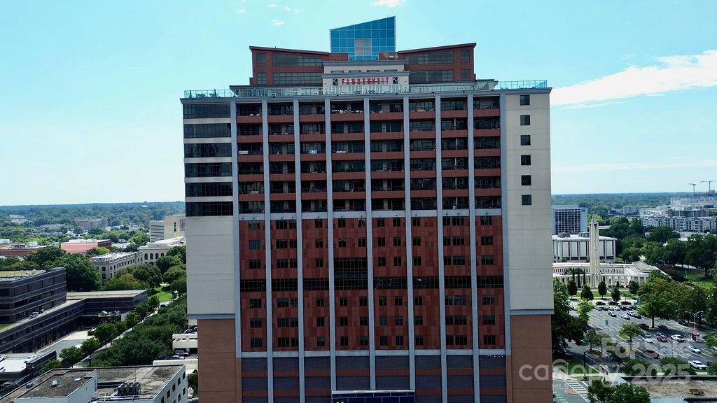 222 South Caldwell Street, Unit 1509 Charlotte, NC 28202 - Photo 24 of 27 a view of a large building