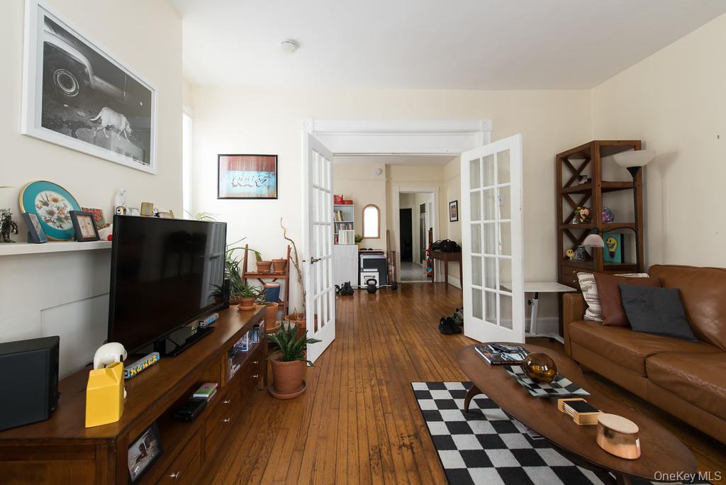 63 Thompson Street Poughkeepsie, NY 12601 - Photo 8 of 19 Unit 1 Living room