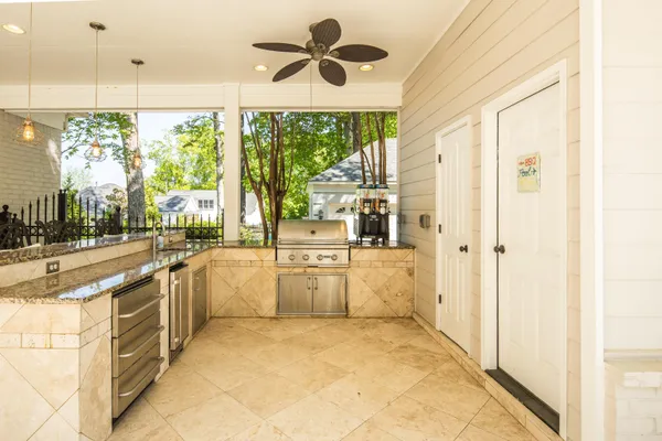 $995,000 | 1262 Auburn Woods Drive, Collierville, TN 38017