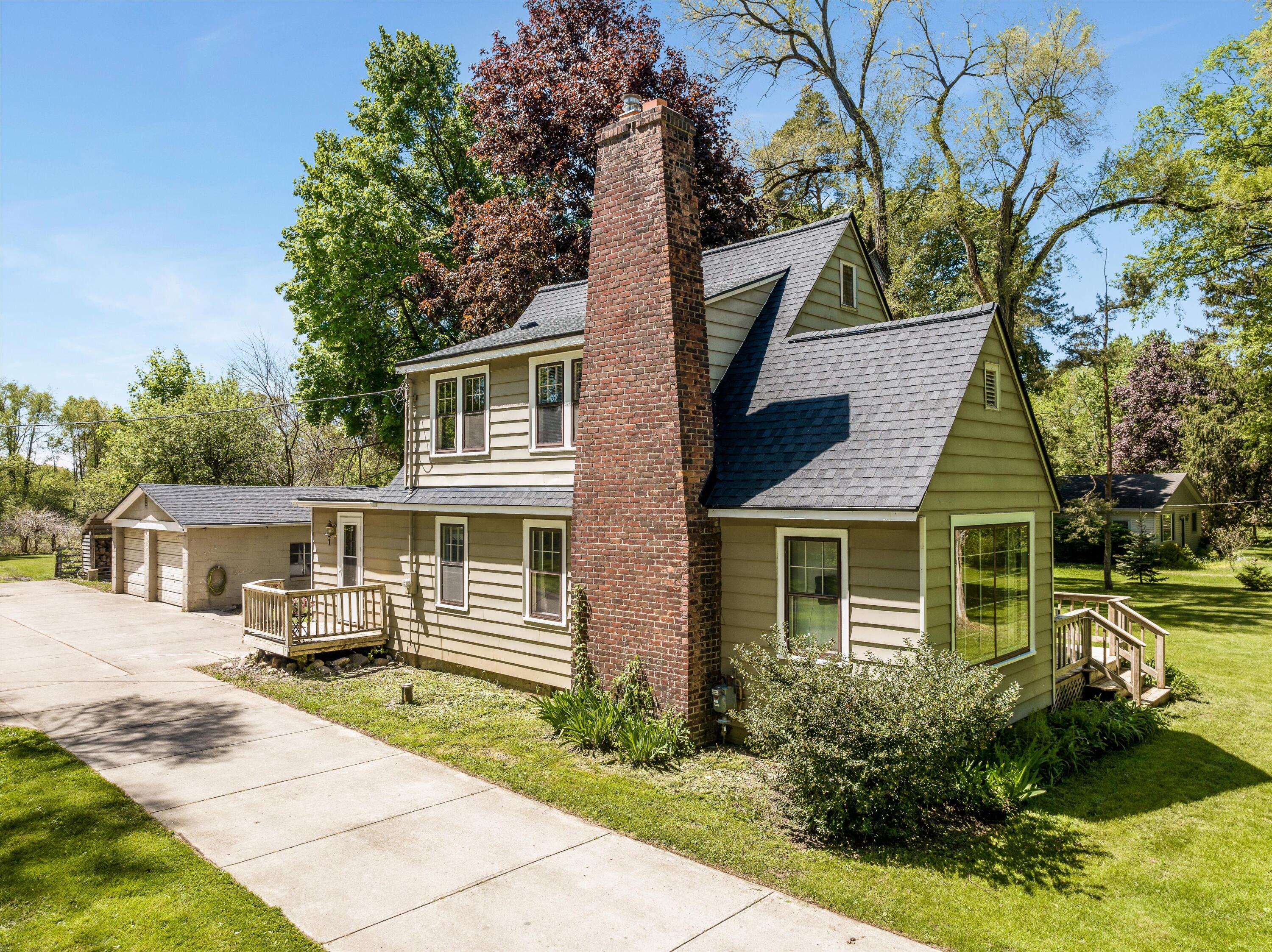 04-3673 W Maple Rd Wixom 0034