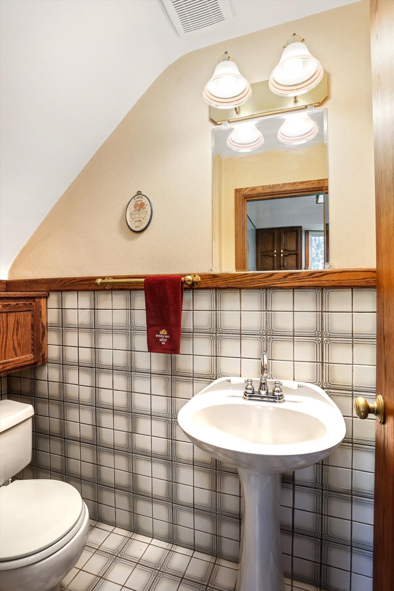 3673 West Maple Road Wixom, MI 48393 - Photo 14 of 45 22-3673 W Maple Rd Wixom 0012