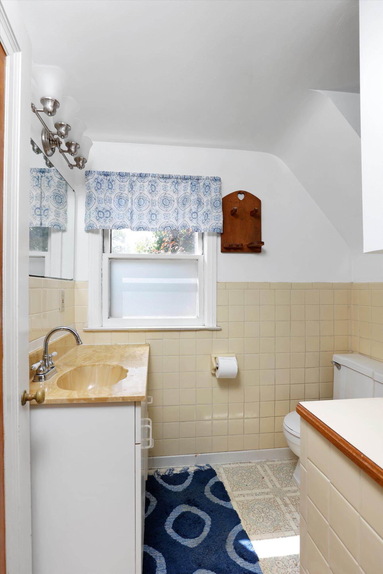 3673 West Maple Road Wixom, MI 48393 - Photo 19 of 45 33-3673 W Maple Rd Wixom 0026