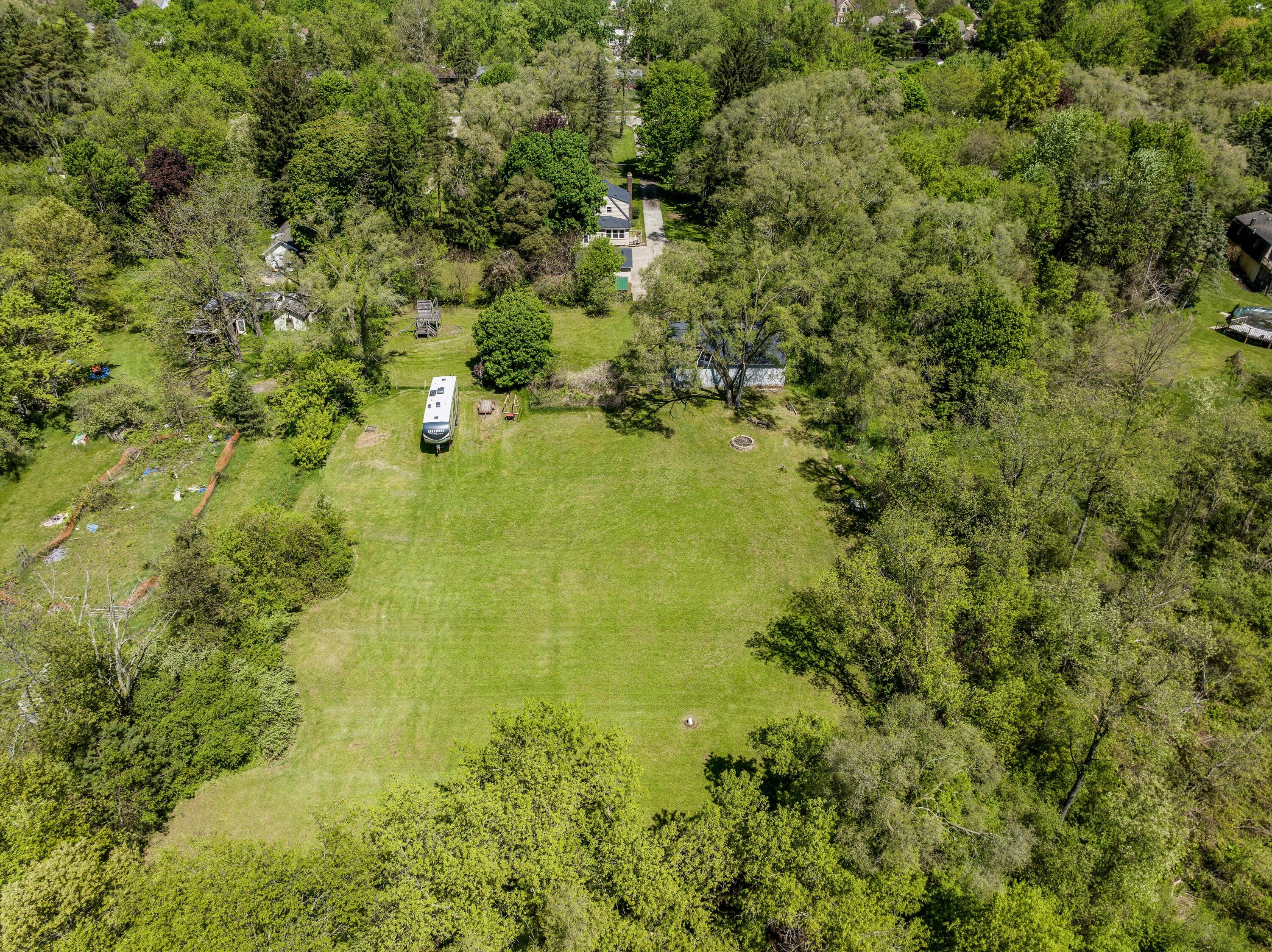 3673 West Maple Road Wixom, MI 48393 - Photo 33 of 45 48-3673 W Maple Rd Wixom 0047