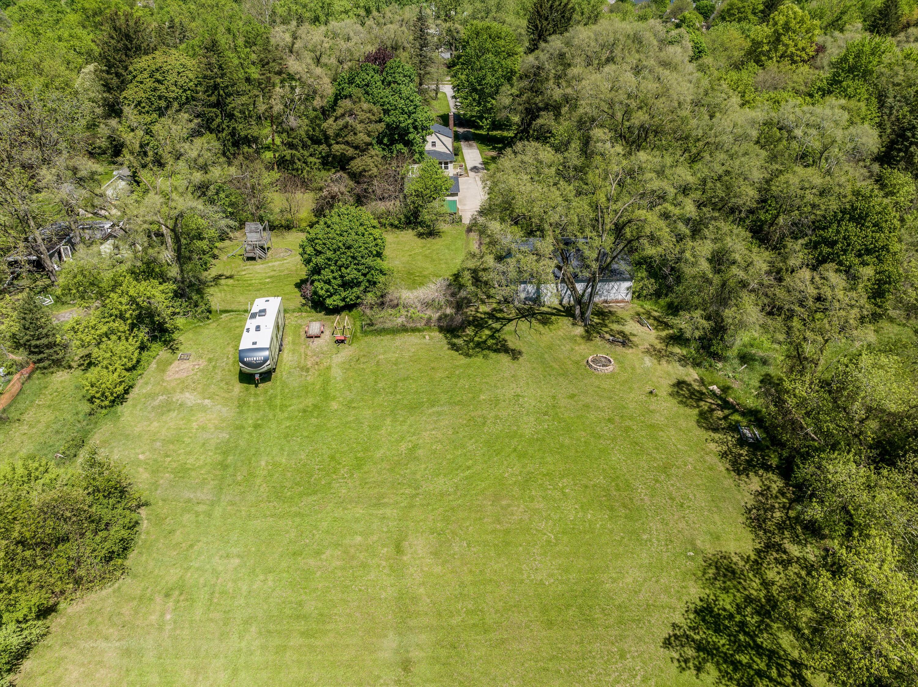 3673 West Maple Road Wixom, MI 48393 - Photo 39 of 45 47-3673 W Maple Rd Wixom 0048