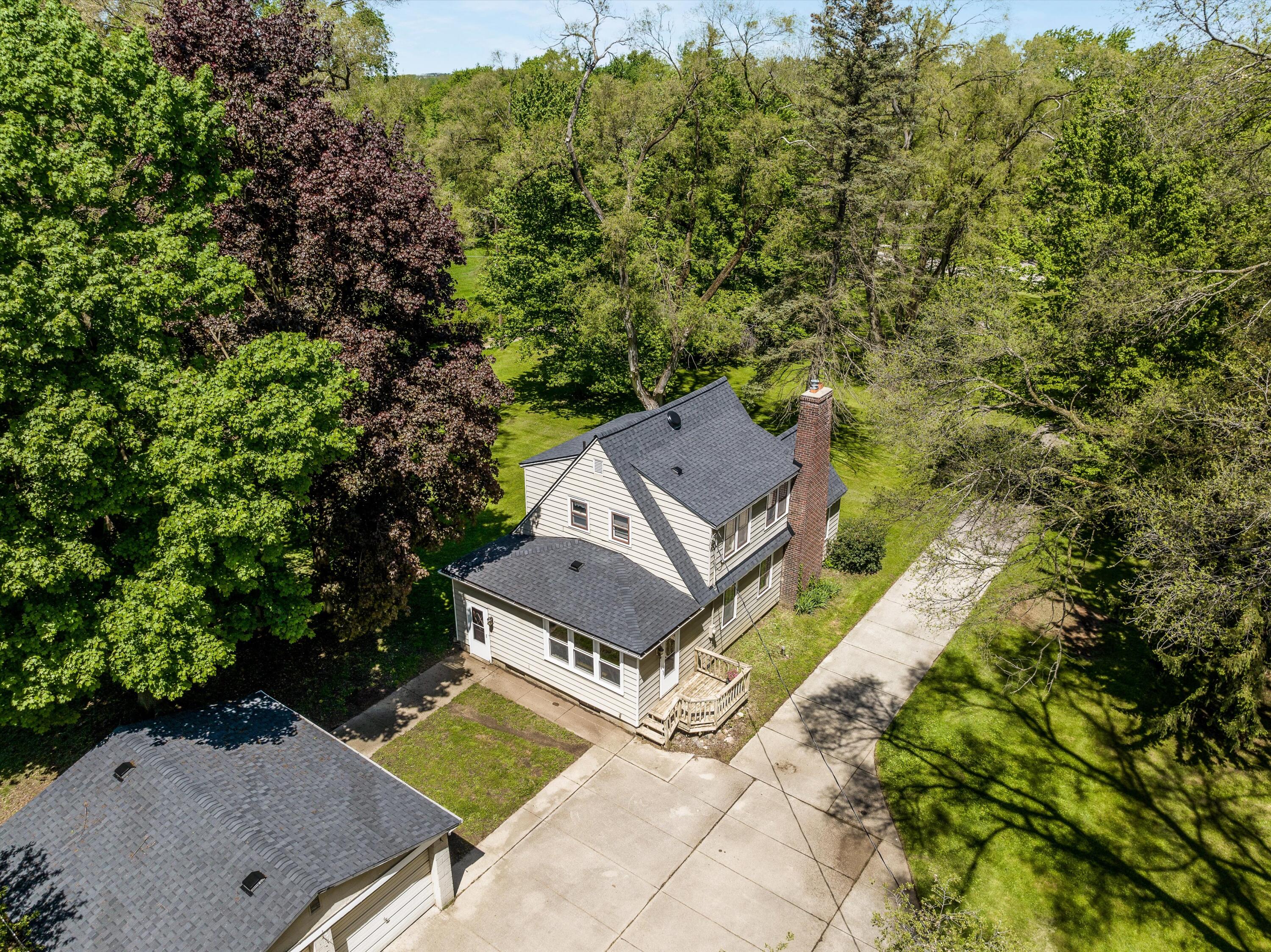 3673 West Maple Road Wixom, MI 48393 - Photo 41 of 45 10-3673 W Maple Rd Wixom 0031