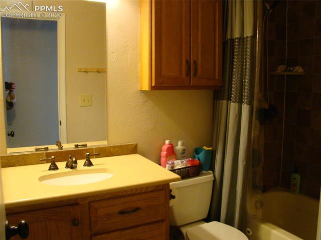 6535 Leesburg Road Colorado Springs, CO 80922 - Photo 17 of 26 Gallery Image 17