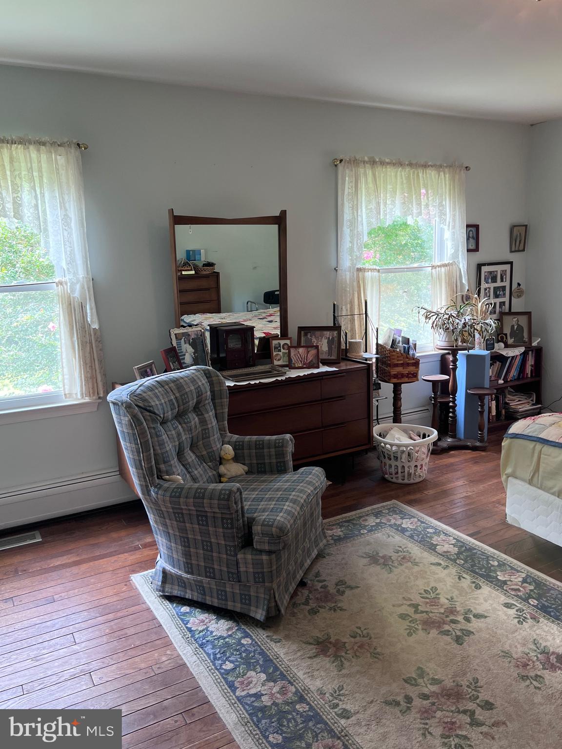 5377 Colt Drive Broad Run, VA 20137 - Photo 35 of 45 a living room with furniture and a wooden floor