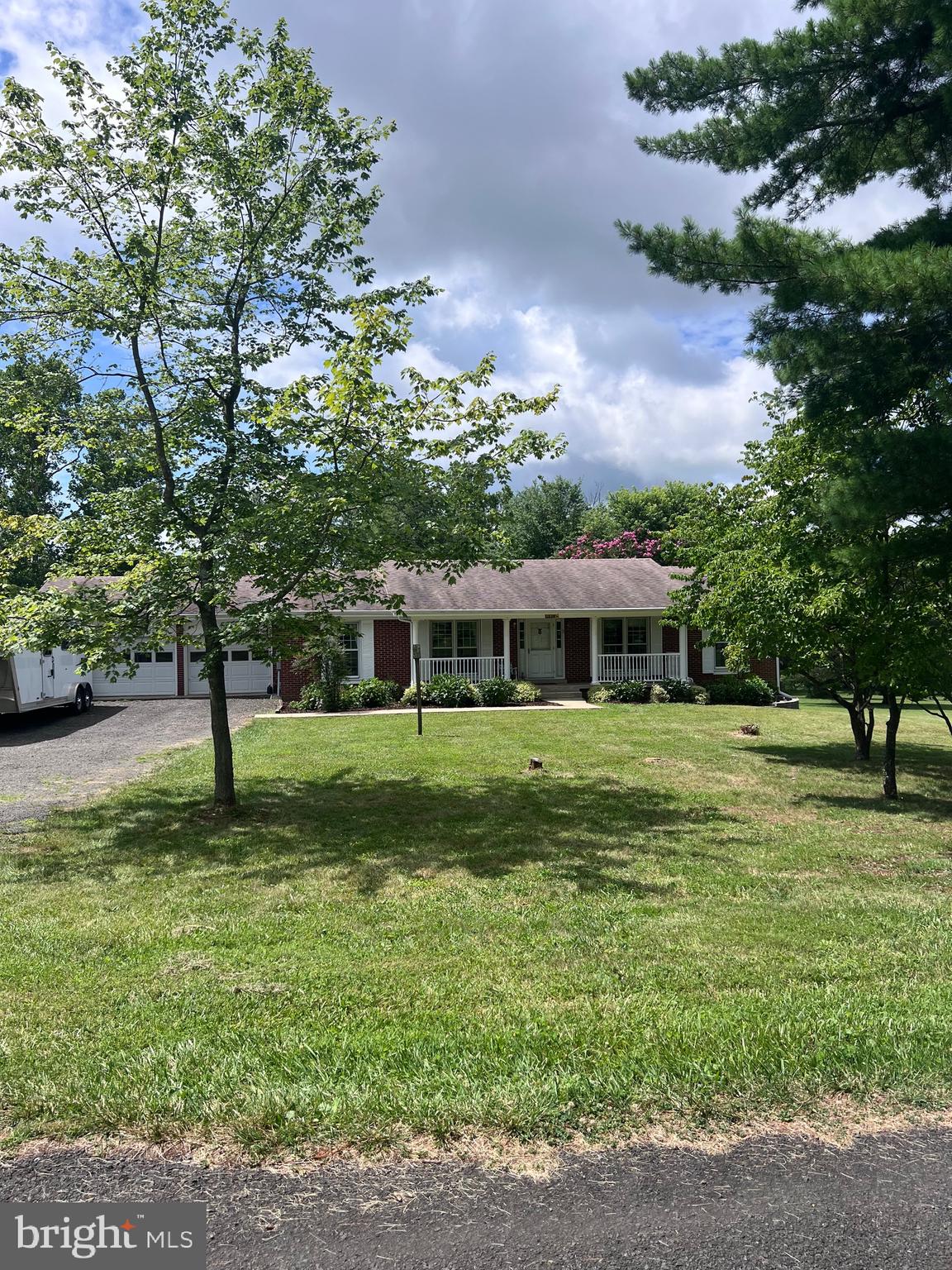 5377 Colt Drive Broad Run, VA 20137 - Photo 4 of 45 a front view of a house with a yard
