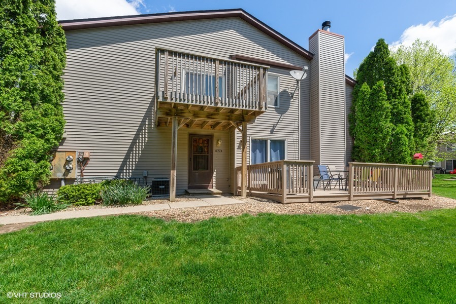 1826 Kerrybrook Court, Unit 1826 Sycamore, IL 60178 - Photo 2 of 14