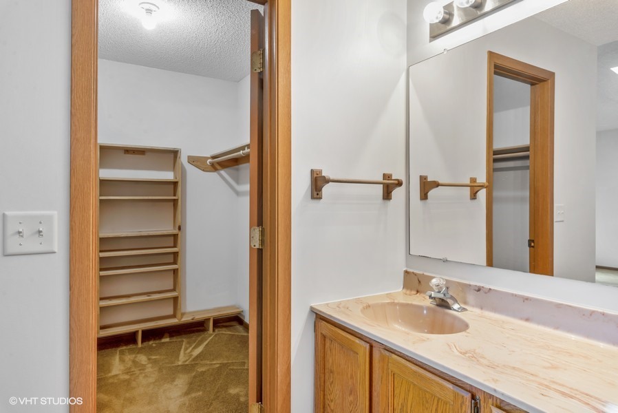 1826 Kerrybrook Court, Unit 1826 Sycamore, IL 60178 - Photo 11 of 14