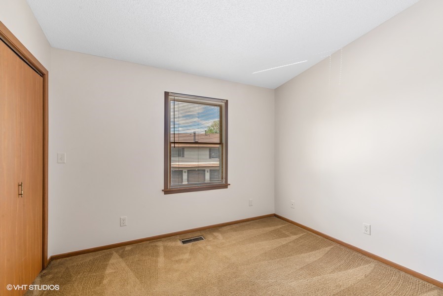 1826 Kerrybrook Court, Unit 1826 Sycamore, IL 60178 - Photo 12 of 14