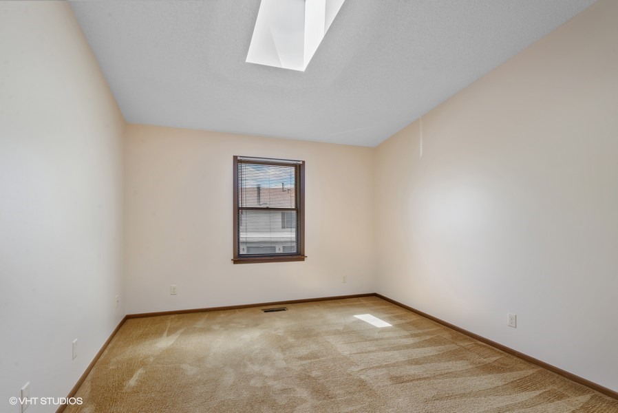 1826 Kerrybrook Court, Unit 1826 Sycamore, IL 60178 - Photo 9 of 14