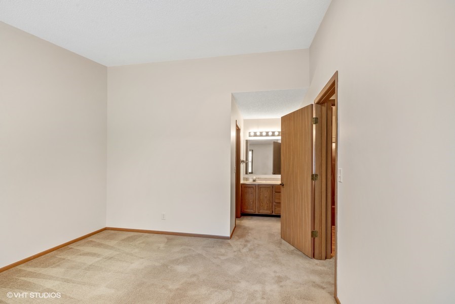 1826 Kerrybrook Court, Unit 1826 Sycamore, IL 60178 - Photo 10 of 14