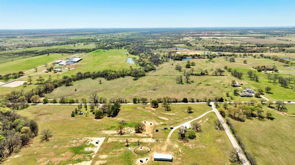 12592 Friendship Road Pilot Point, TX 76258 - Photo 2 of 22