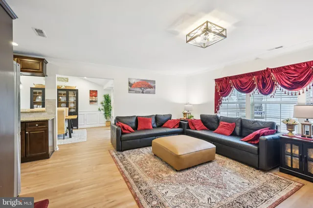 $525,000 | 45 Nickelhill Lane, Levittown, PA 19054