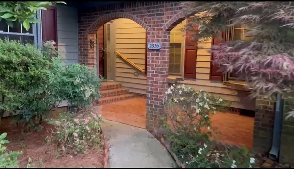 $1,950 | 2326 Brandt Village, Greensboro, NC 27455