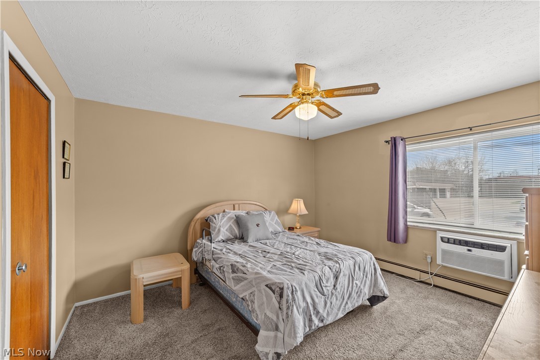 20312 Lorain Road, Unit 108 Cleveland, OH 44126 - Photo 17 of 33 Primary bedroom