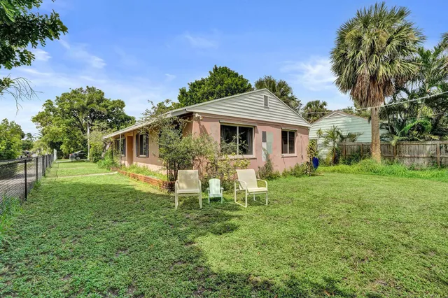 $699,000 | 401 42nd Street, West Palm Beach, FL 33407