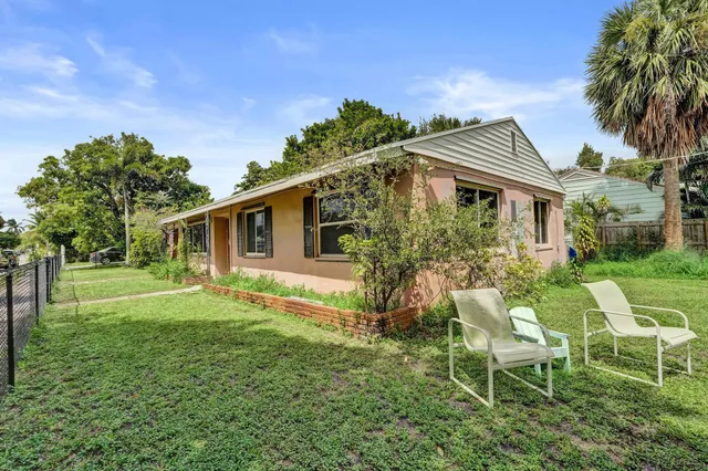 $699,000 | 401 42nd Street, West Palm Beach, FL 33407