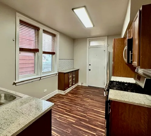 $399,000 | 8204 South Exchange Avenue, Chicago, IL 60617