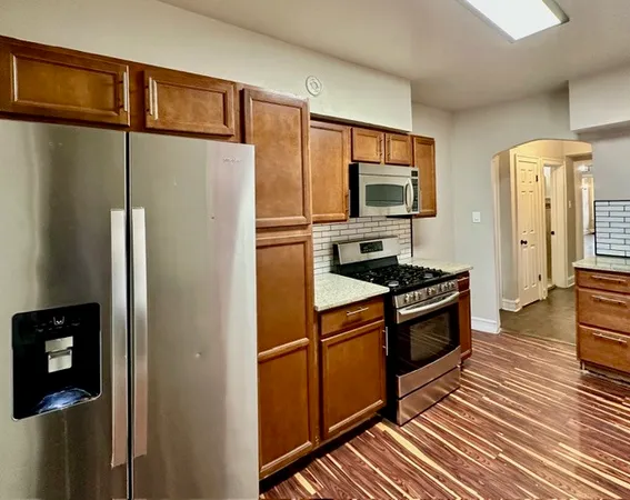 $399,000 | 8204 South Exchange Avenue, Chicago, IL 60617