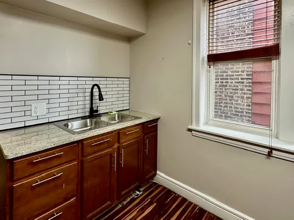 $399,000 | 8204 South Exchange Avenue, Chicago, IL 60617