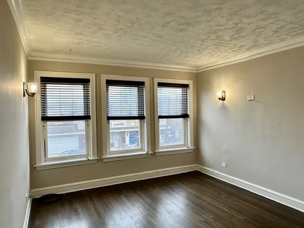 $399,000 | 8204 South Exchange Avenue, Chicago, IL 60617