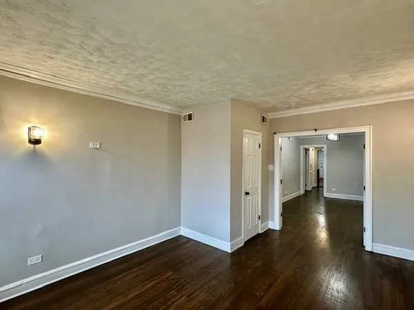 $399,000 | 8204 South Exchange Avenue, Chicago, IL 60617