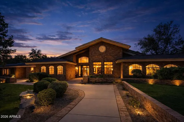 $2,494,000 | 1020 East Caroline Lane, Tempe, AZ 85284