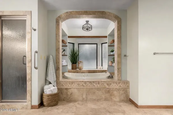 $2,494,000 | 1020 East Caroline Lane, Tempe, AZ 85284