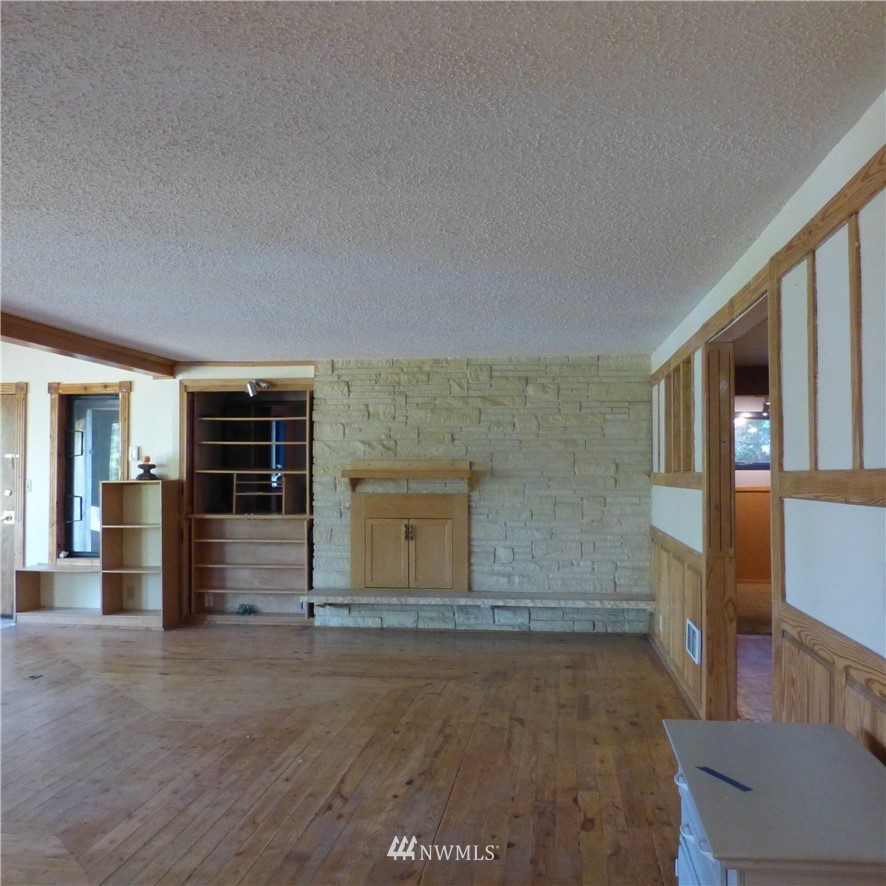 18996 Northwest Stavis Bay Road Seabeck, WA 98380 - Photo 11 of 22 Gallery Image 11