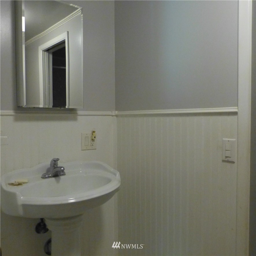 18996 Northwest Stavis Bay Road Seabeck, WA 98380 - Photo 15 of 22 Gallery Image 15