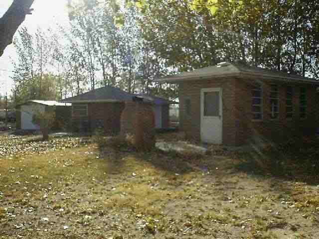 770 Soda Lake Road Fallon, NV 89406 - Photo 1 of 3 a backyard of a house with lots of green space