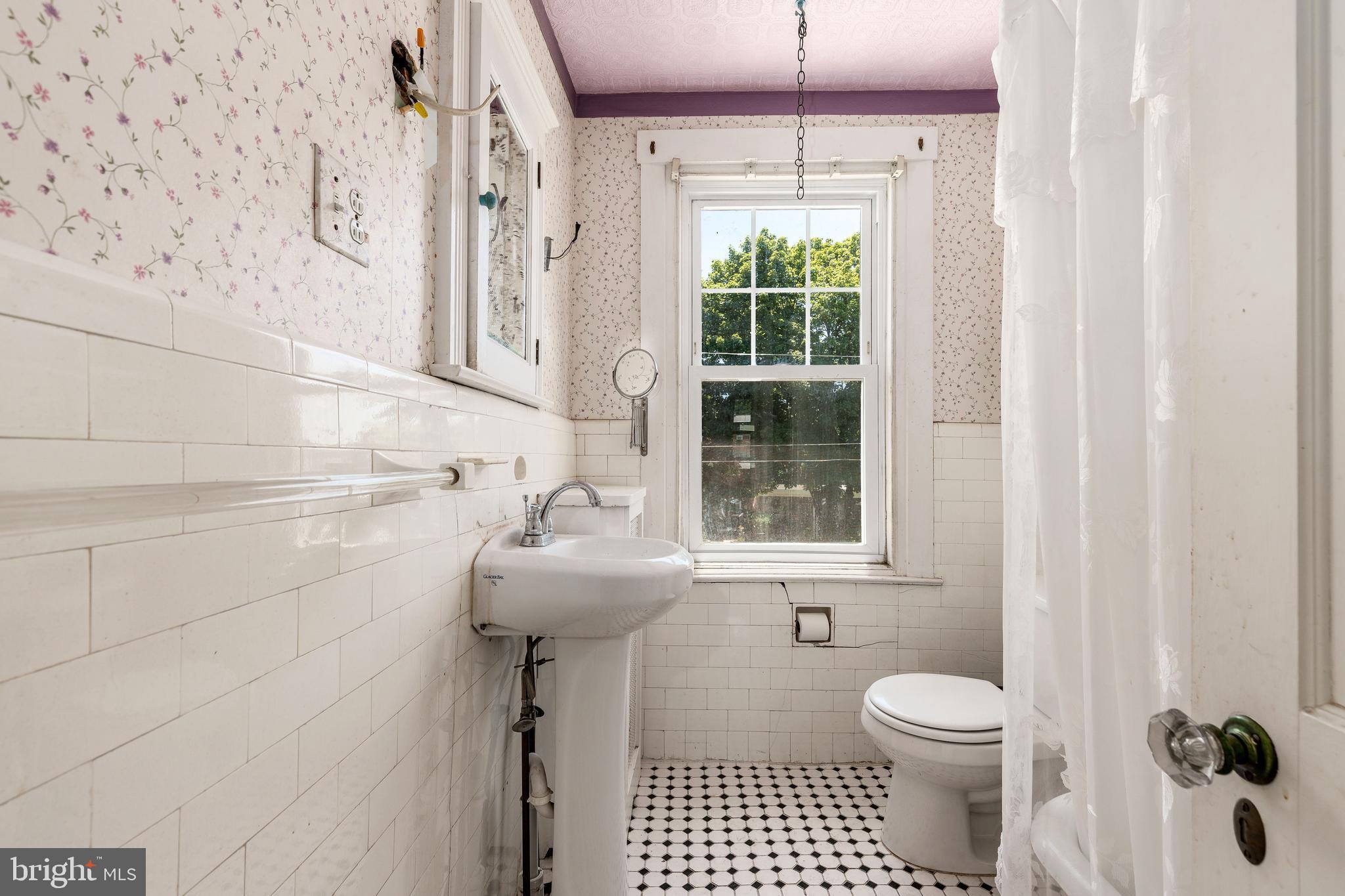 652 Rector Street Philadelphia, PA 19128 - Photo 12 of 29 Gallery Image 12
