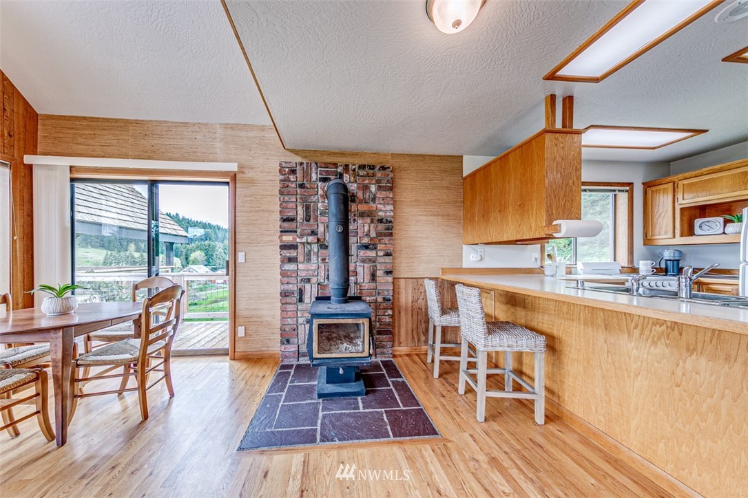 217 Rocky Road Port Angeles, WA 98363 - Photo 12 of 40 Gallery Image 12