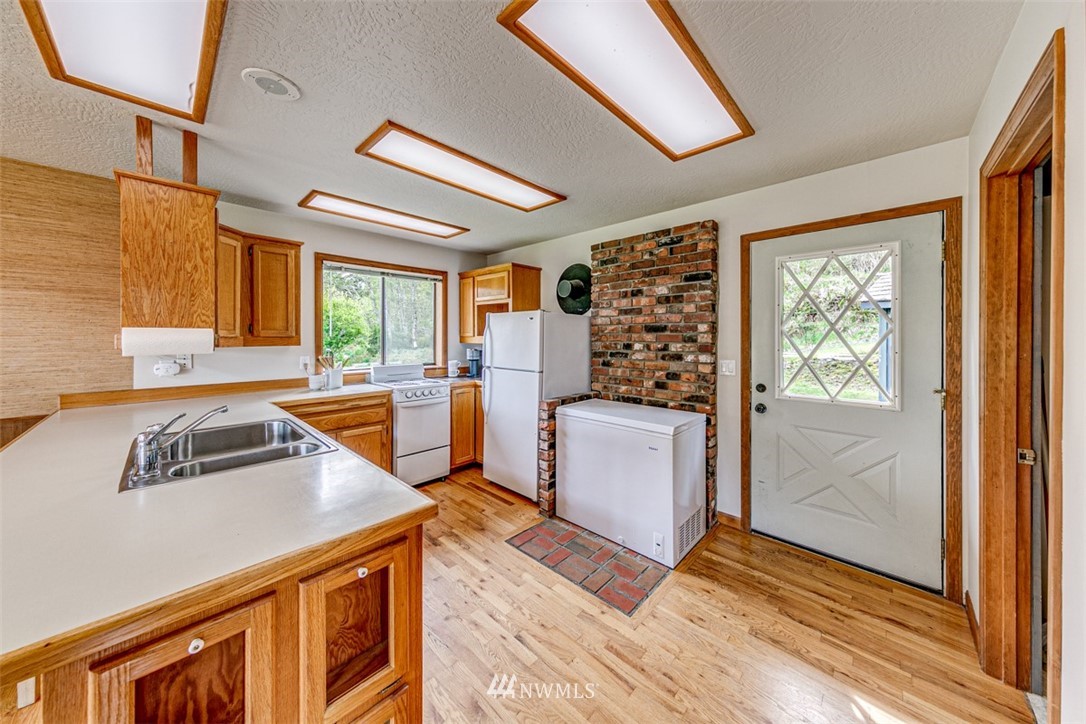 217 Rocky Road Port Angeles, WA 98363 - Photo 15 of 40 Gallery Image 15