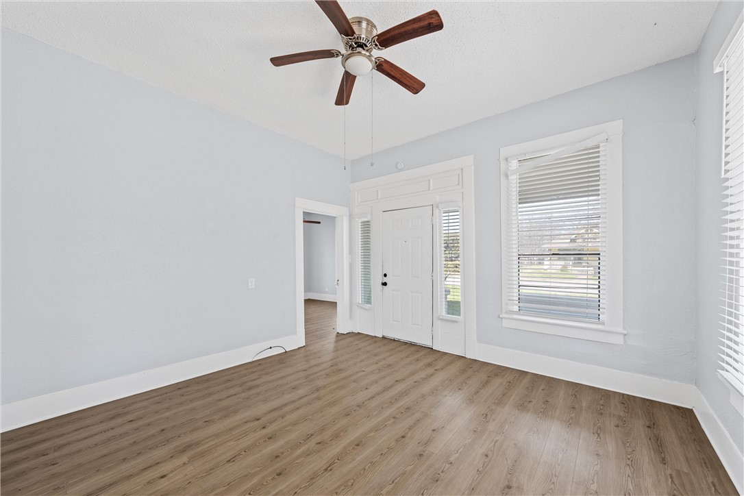 1616 Lyle Avenue Waco, TX 76708 - Photo 8 of 19