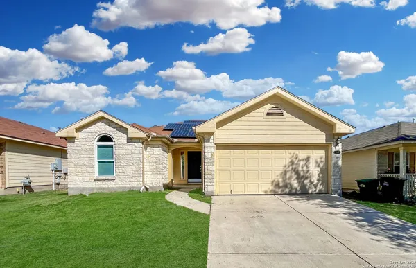 $1,550 | 8439 Blackstone Cove, Converse, TX 78109