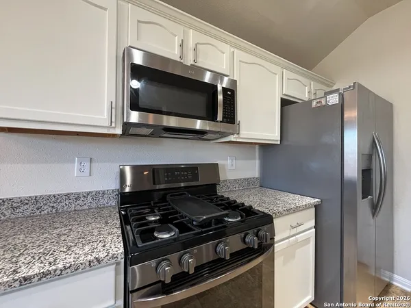 $1,550 | 8439 Blackstone Cove, Converse, TX 78109