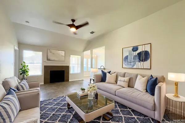 $1,550 | 8439 Blackstone Cove, Converse, TX 78109